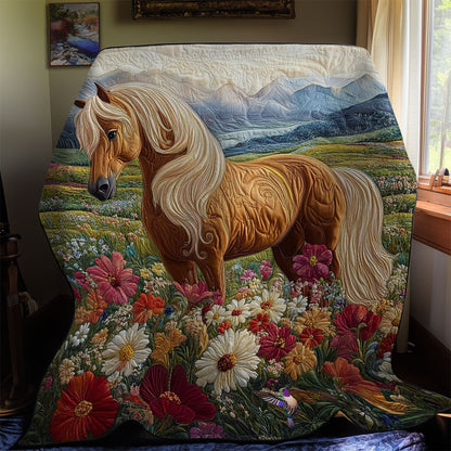 Horse In Highland WY0312044CL Quilt