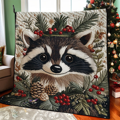 Holly Raccoon WY0611011CL Quilt