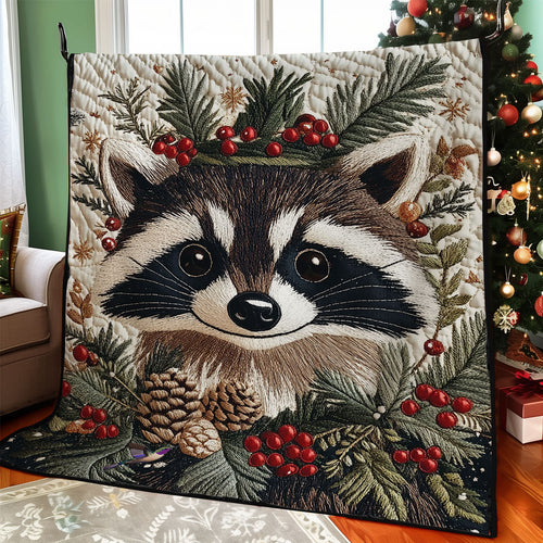Holly Raccoon WY0611011CL Quilt