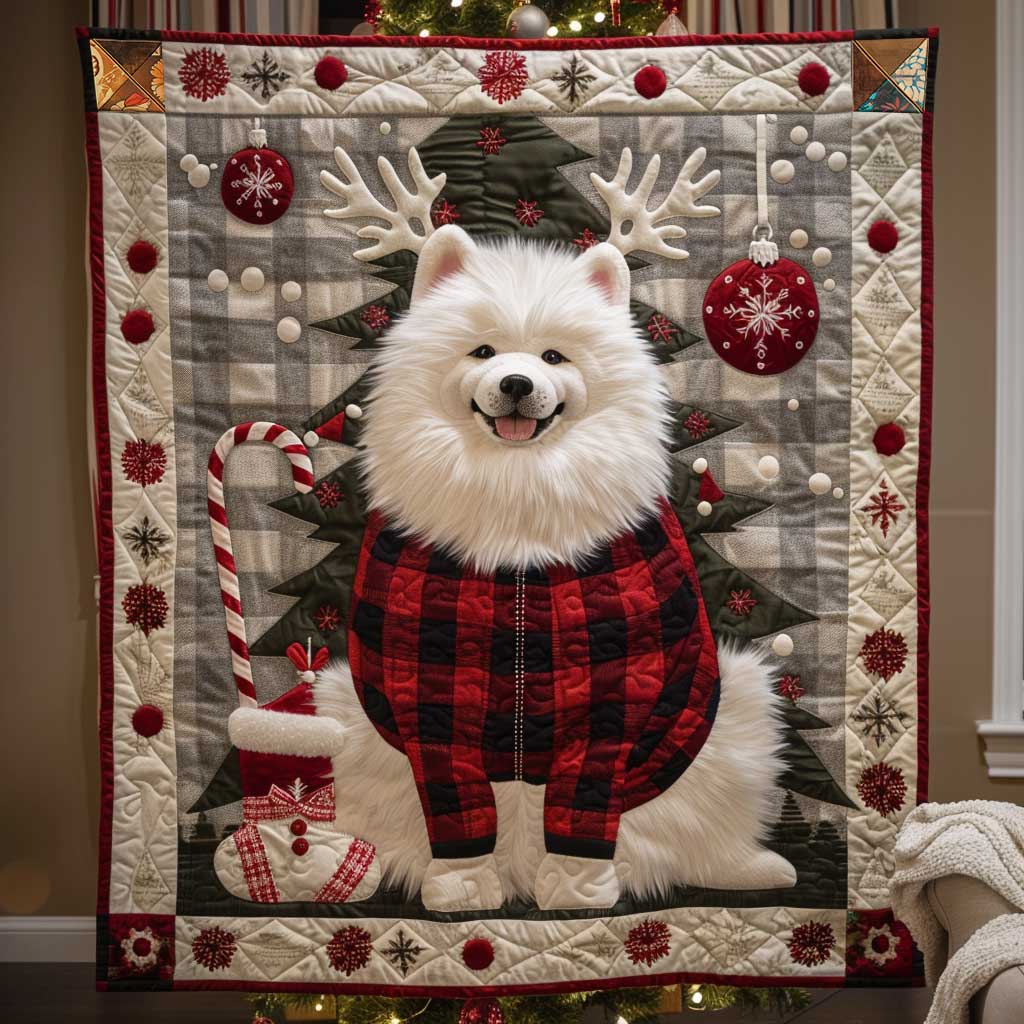 Samoyed With Reindeer Antlers WN2510064CL Quilt