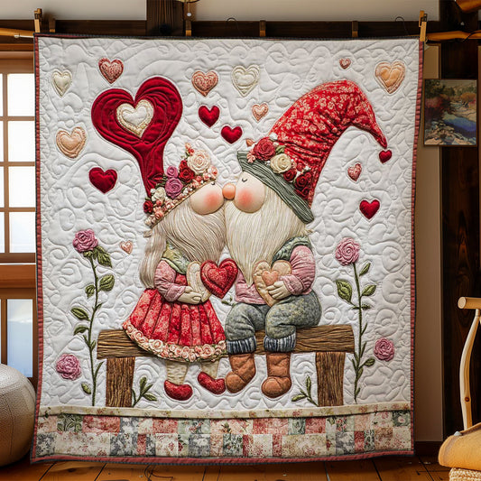 Eternal Love Gnome Kiss WN2512046CL Quilt