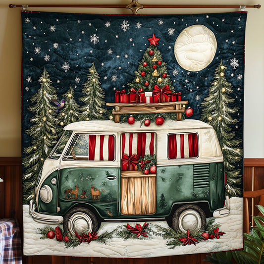 Christmas Holiday Camping Van WY2210025CL Quilt