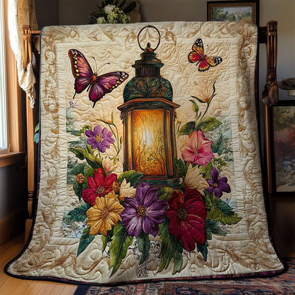 Lantern In Garden WY0202032CL Quilt