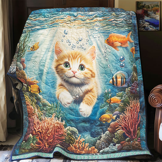 Cat Swimming WX1612010CL Quilt