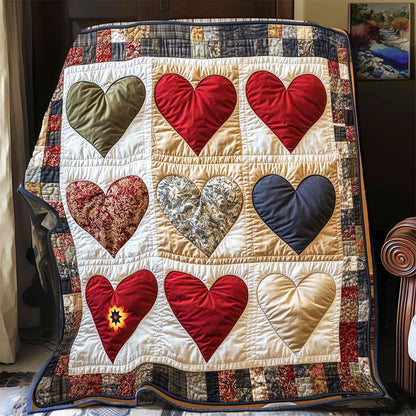 Patchwork Hearts WP2412006CL Quilt