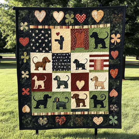Dachshund In The USA WN2709109CL Quilt