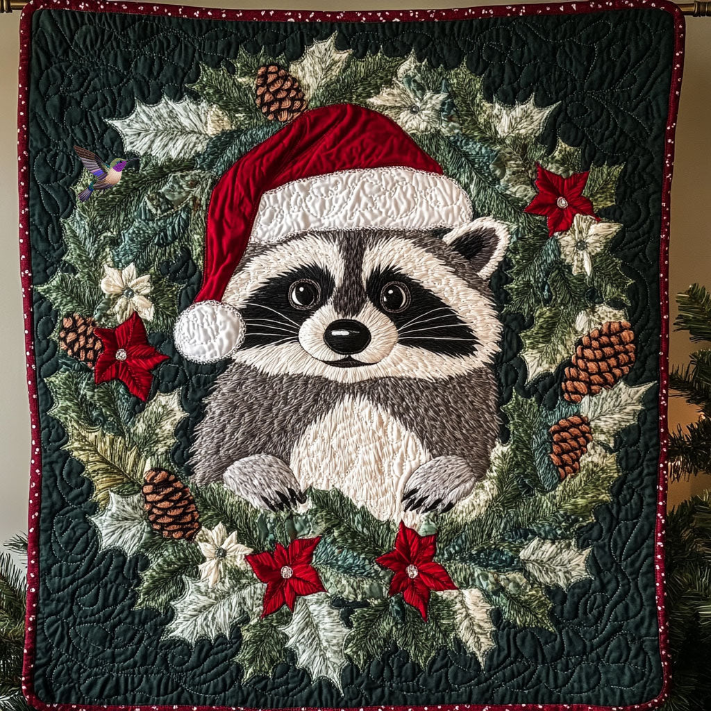 Holly Wreath Raccoon WY0511012CL Quilt