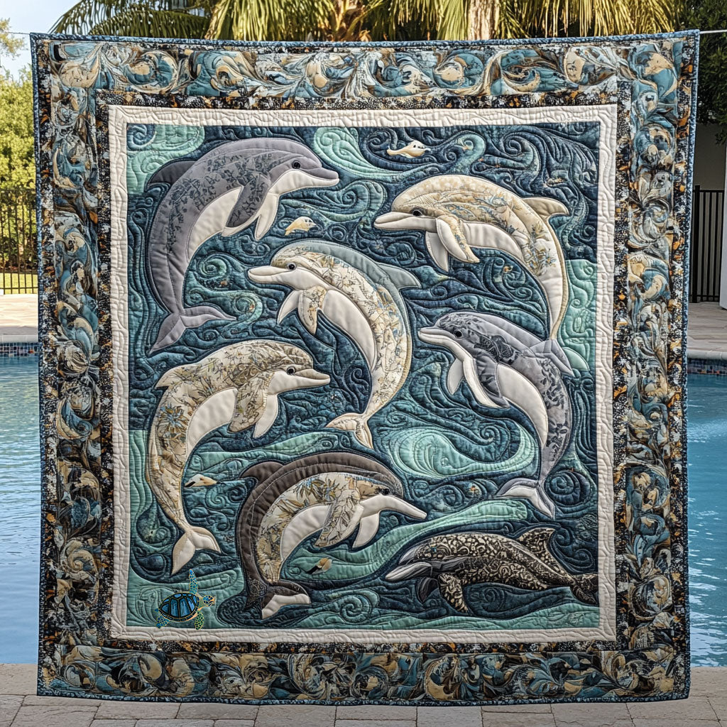 Dolphin Swimming WT1010052CL Quilt