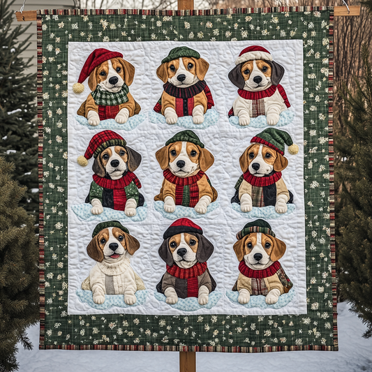 Cute Beagles Wearing Sweaters XR2609020CL Quilt