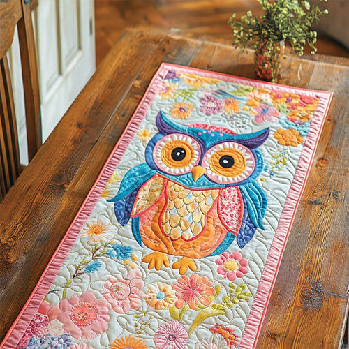 Colorful Owl WY2802055CL Quilted Table Runner