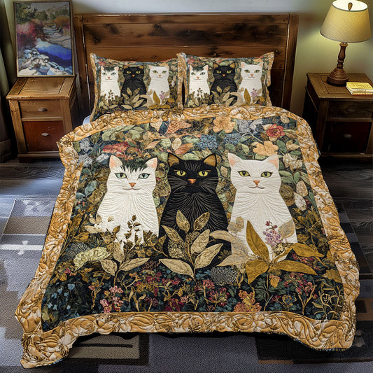 Three Cat In Garden WY1701113CL Duvet Cover Set