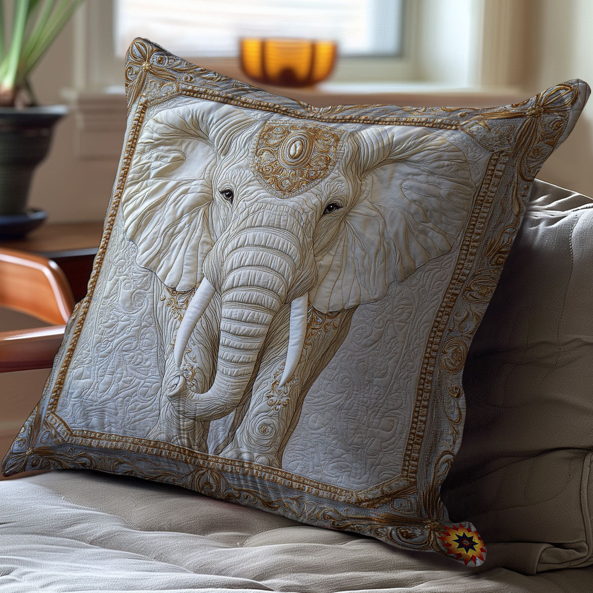 Royal White Elephant WY1811061CL Quilt Pillow Case