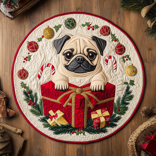 Gift Box Pug CW1109009CL Quilted Round Mat