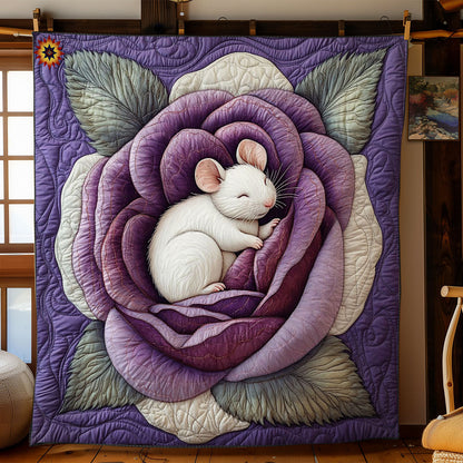 Mouse Sleeping Red Cabbage WY2512018CL Quilt