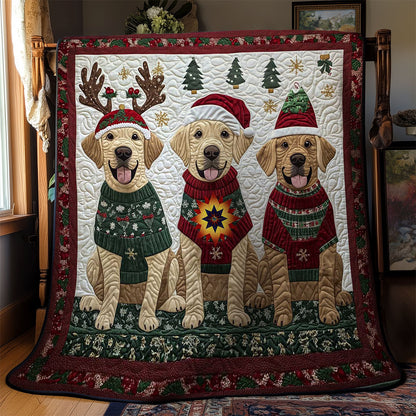 Festive Labrador Trio WN1112013CL Quilt