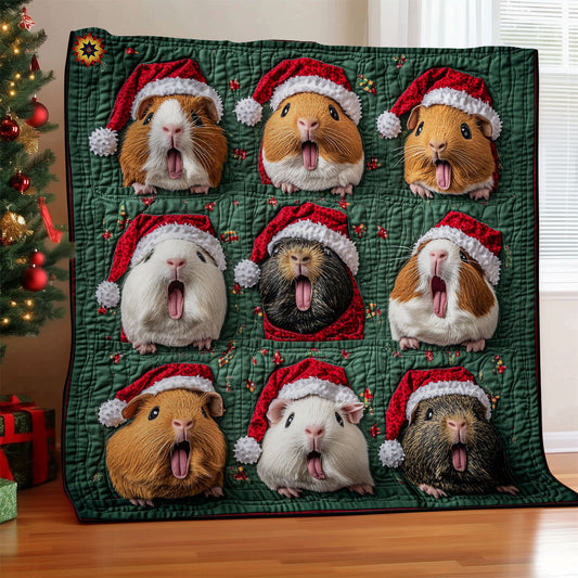 Santa Guinea Pig WY2611023CL Quilt