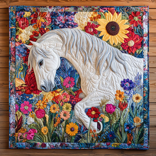 Bloom Meadow Horse CW0110044CL Quilt