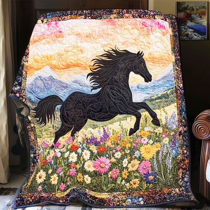 Floral Black Horse WP1801010CL Quilt