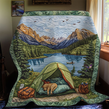 Dog Camping WY1811039CL Quilt