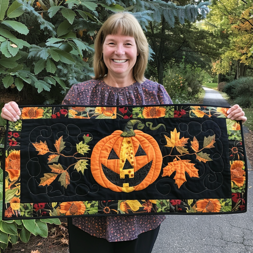 Boo Pumpkin XR1009035CL Quilted Table Runner