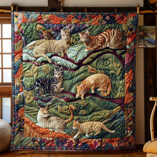 Cat In Tree WY1001117CL Quilt