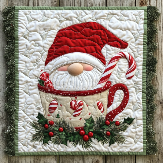 Gnome Christmas Cup XR1009013CL Quilt