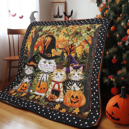 Cats In Costumes Halloween WO1308017CL Quilt