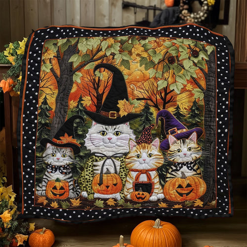 Cats In Costumes Halloween WO1308017CL Quilt