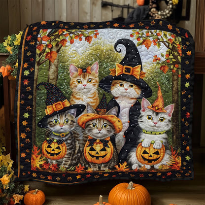 The Cat's Halloween Masquerade WO1308016CL Quilt