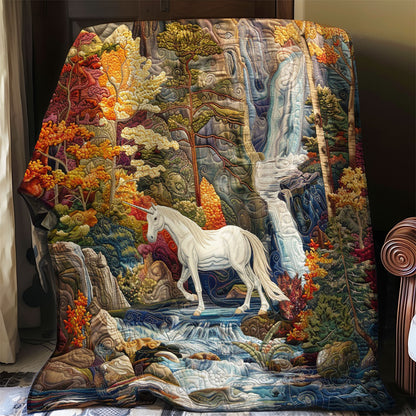 White Horse And The Stream WO2308046CL Quilt