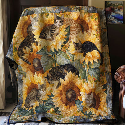 Cats Sleeping In Flowers WM1008025CL Quilt