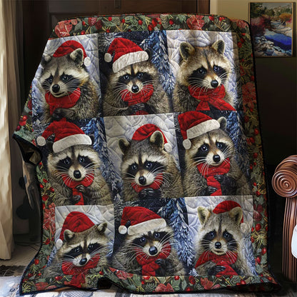 Christmas Raccoon Snuggles WN1508079CL Quilt