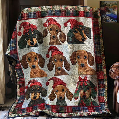 Dachshund Holiday Cheer WN1508069CL Quilt