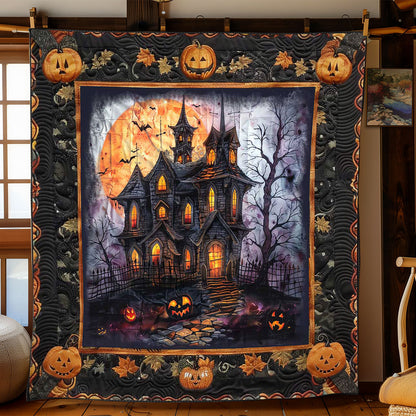 Ghostly Halloween Tower WN1908093CL Quilt