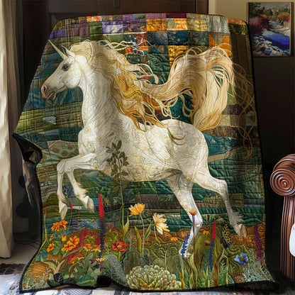 White Running Horse WM1008009CL Quilt