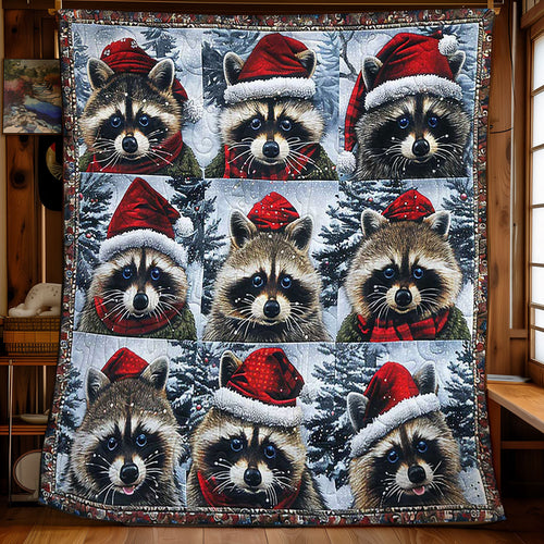 Christmas Raccoon Cheer WN1508076CL Quilt