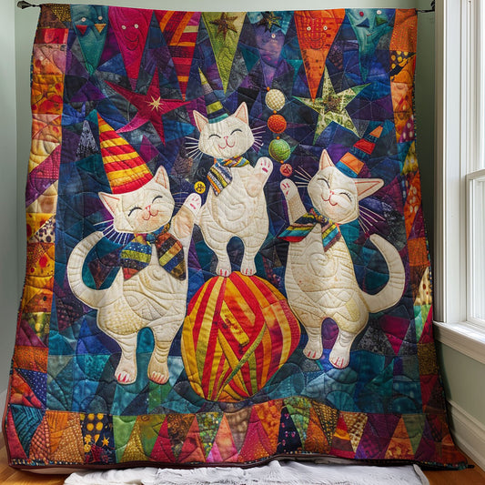 Funny White Cat WM1608015CL Quilt