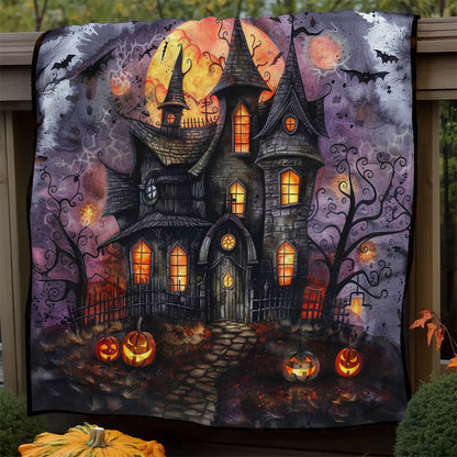 Mysterious Halloween Castle WN1908104CL Quilt