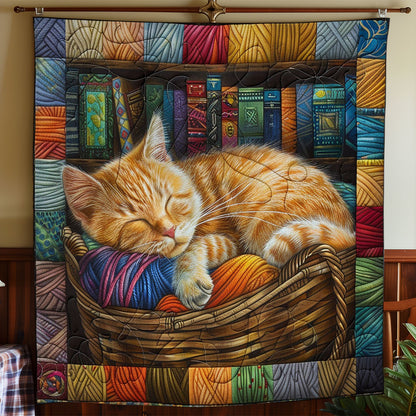 Adorable Cat Sleeping WO2608008CL Quilt