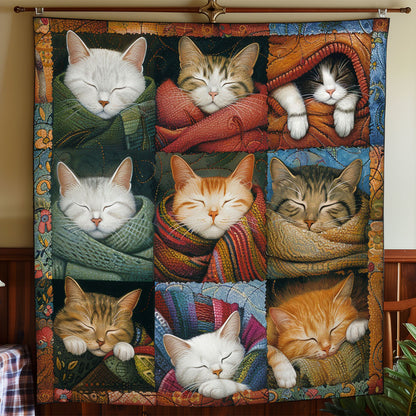 Cat Sleeping Warmly WO2208031CL Quilt