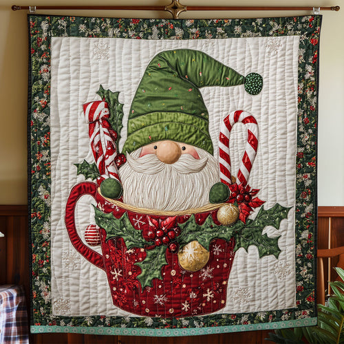 Holly Berries Gnome Cup XR1009027CL Quilt