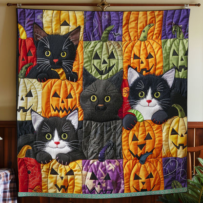 Playful Tuxedo Cats XR0409032CL Quilt