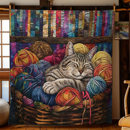 Cat Sleeping In The Yarns WO2608010CL Quilt