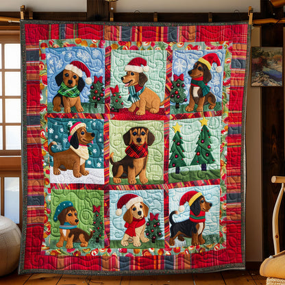 Doxie Dogs With Christmas WO2308019CL Quilt