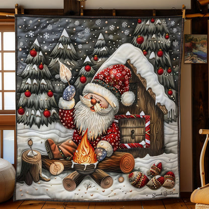 Gnomes By The Fire WO2908030CL Quilt