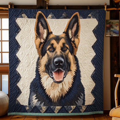 Smiling German Shepherd XR1309007CL Quilt