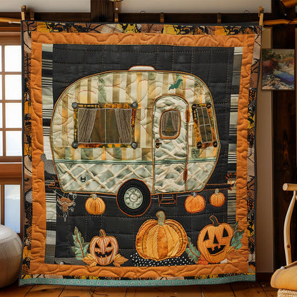 Spooky Camper XR3008016CL Quilt