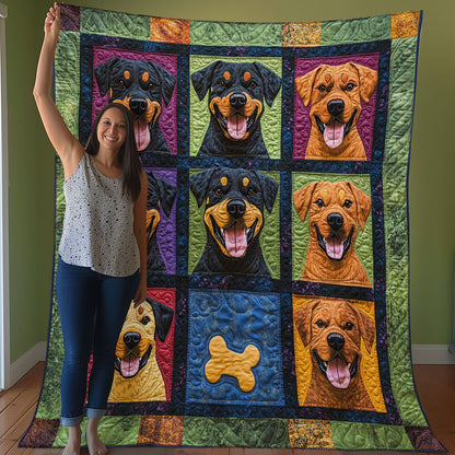 Rottweiler With Bone WO3107021CL Quilt