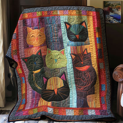 Smiling Kitty Cat XR0508015CL Quilt