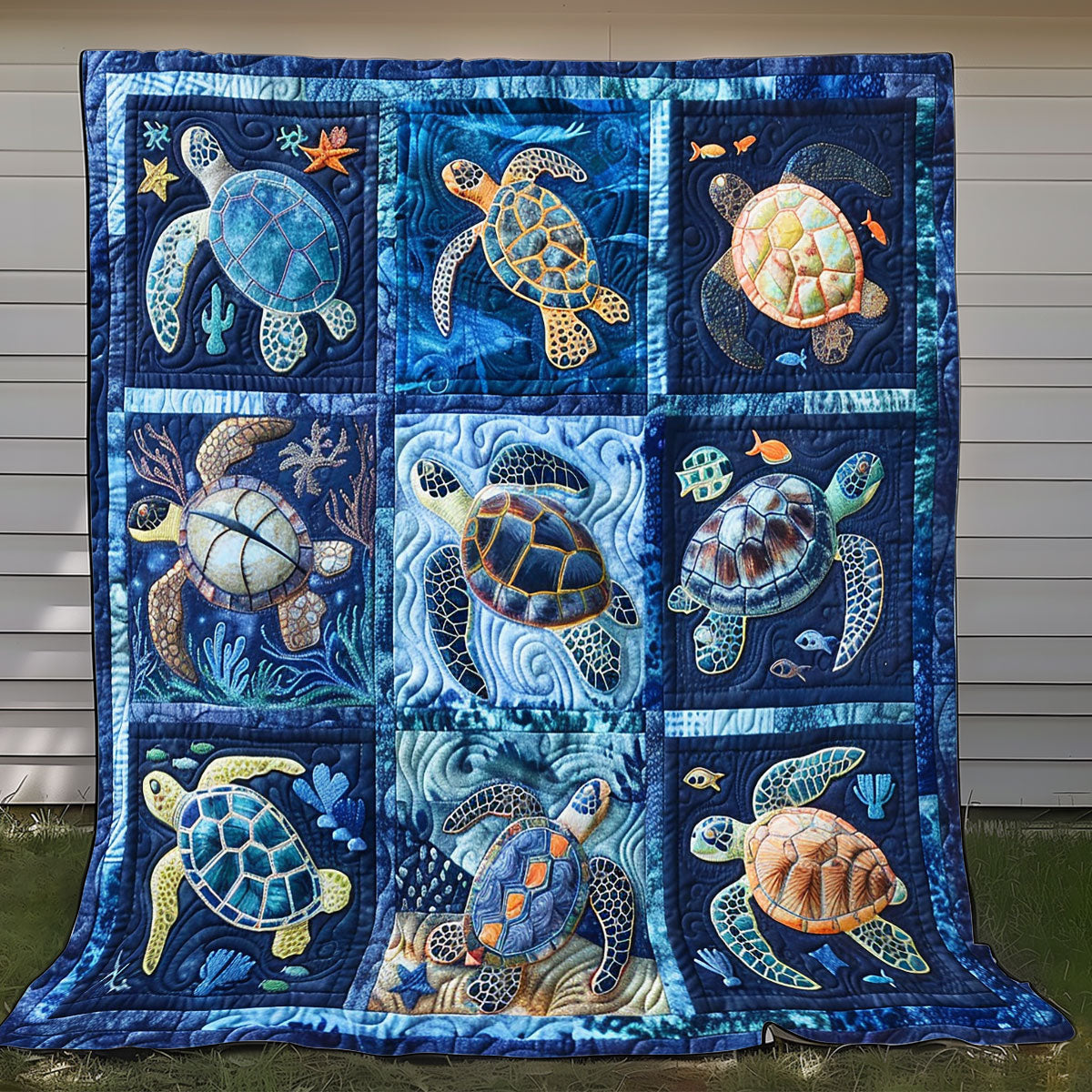 Blue Charming Turtles XR2208026CL Quilt